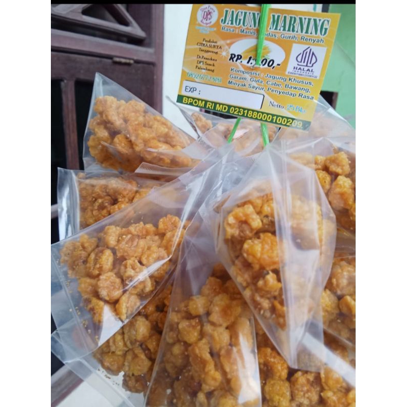 

Cemilan Snack Enak Jagung Marning Pedas Manis Gurih dan Renyah varian renceng bisa untuk dijual kembali isi 25 bungkus per renceng