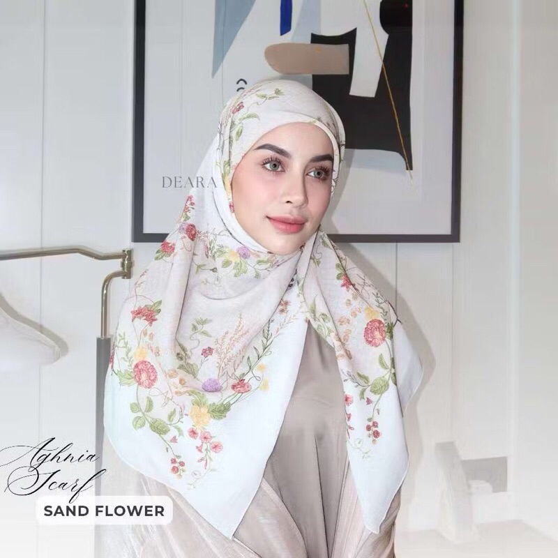 Aghnia scarf by deara