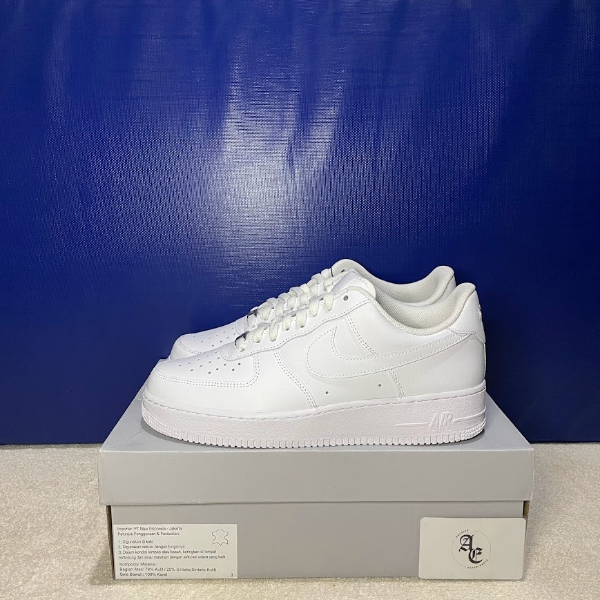 AIR FORCE 1 TRIPLE WHITE
