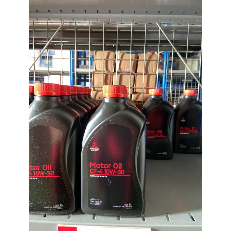 oli mesin diesel cf 4 10w 30 pajero sport original 100%