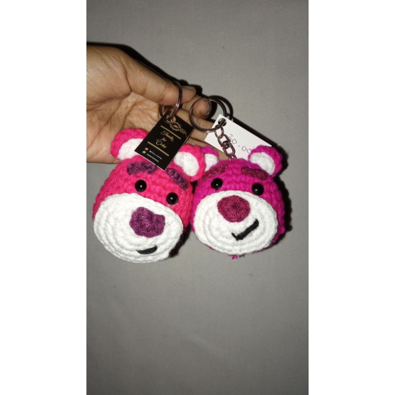 Lotso keychain / Ganci rajut lotso