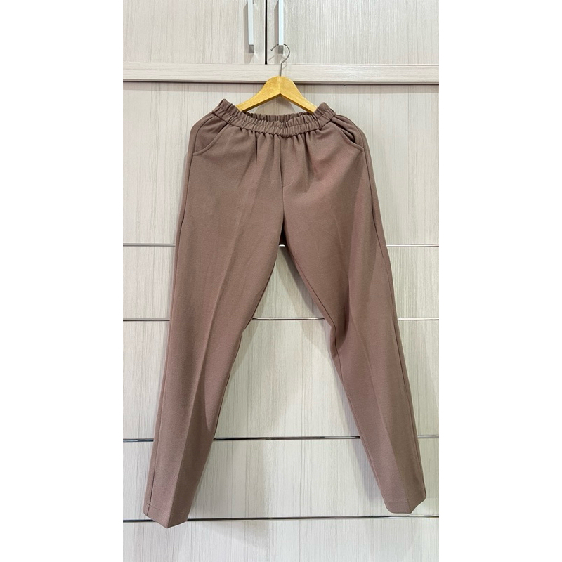 Preloved Fura Pants by DianaRestu