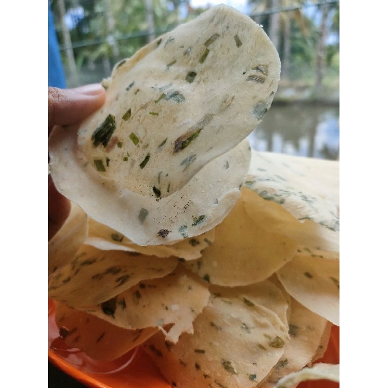 

Kerupuk khas maninjau