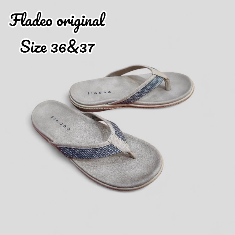 SENDAL WANITA FLADEO JEPIT SALE WARA GREY