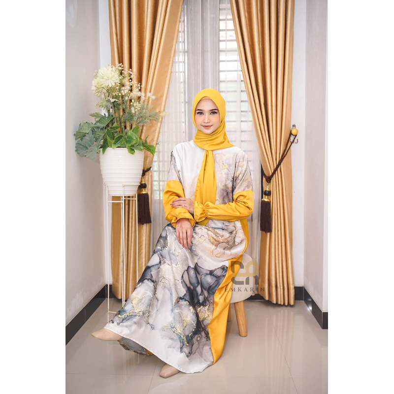 AYU GOLD DRESS BY EMKARIN