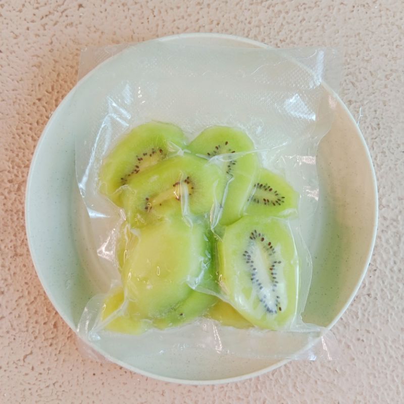 

Amanta Segar Bogor | Buah Kiwi Hijau Green Zespry Frozen 250gr Bogor Amanta Segar