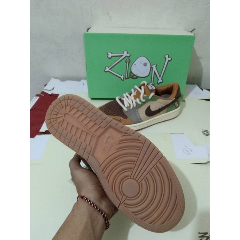 Sepatu Nike Air Jordan 1Low Zion