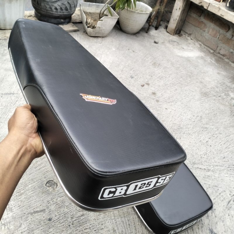 Jok cb125 SE downzise  kulit amplas bahan bagus jok CB berkwalitas