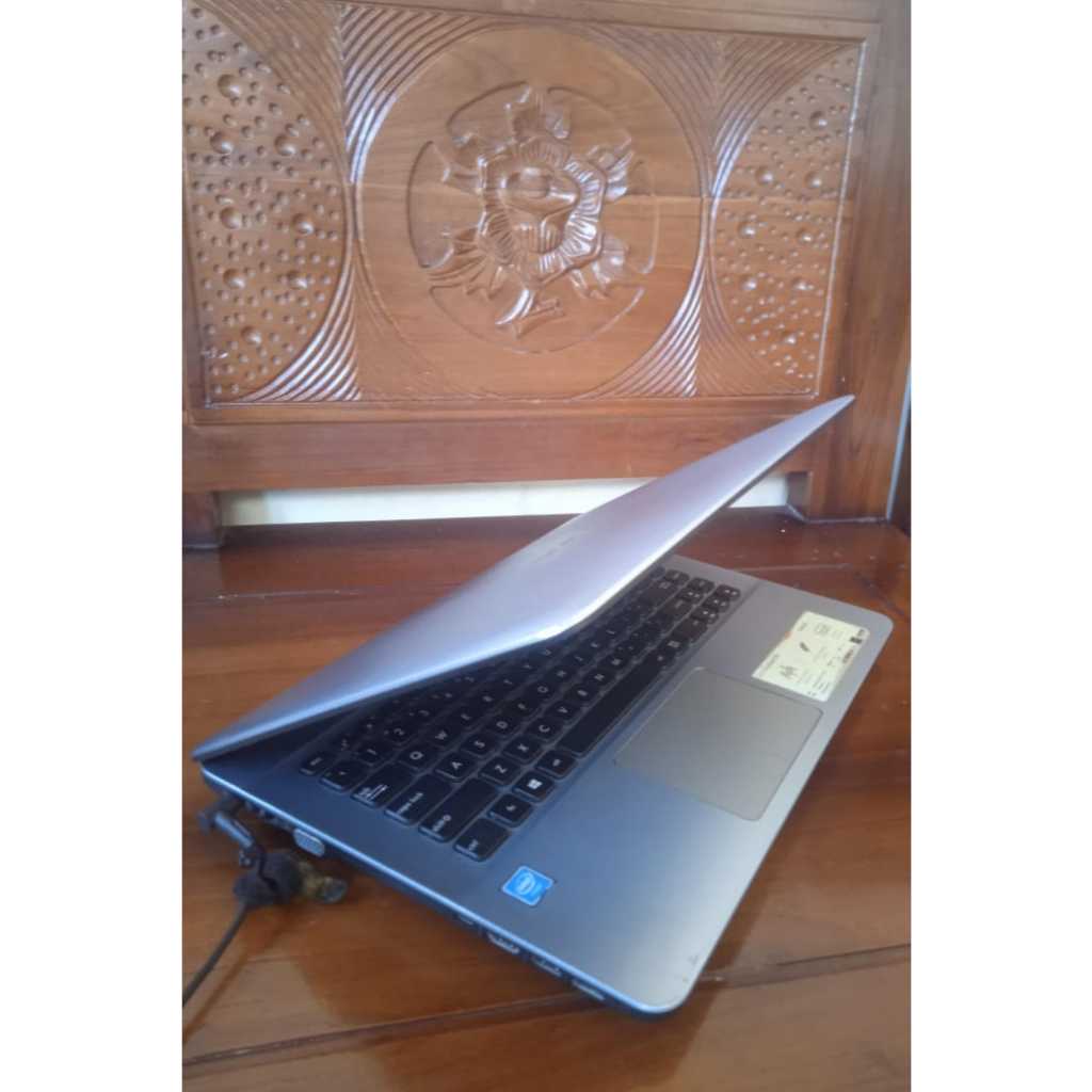 Laptop Asus X441M LAPTOP INTEL CELERON LAPTOP SSD