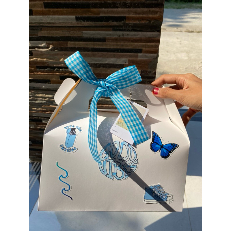 

[LARGE] GIFT BOX / GABLE BOX / HADIAH ULANG TAHUN, SEMPRO, SIDANG SKRIPSI by surprizy.gift (SUDAH ADA ISINYA)