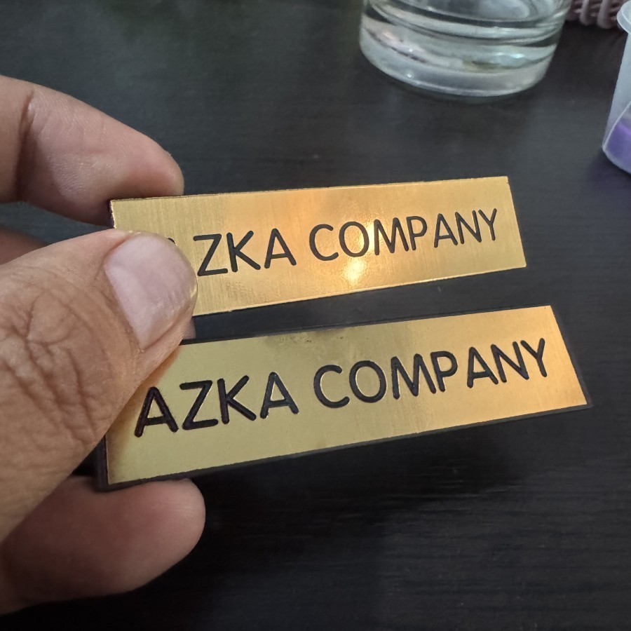 

PLAT LABEL GRAVOPLY GOLD & SILVER CUSTOM UNTUK TROPHY / PIALA