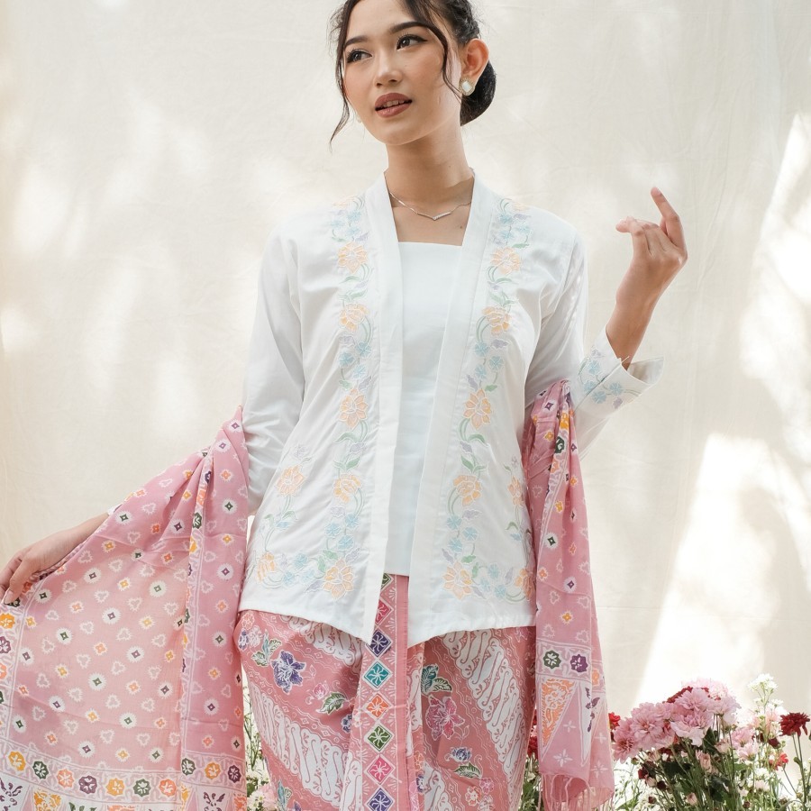 Kebaya Encim Bordir Lengan Panjang Meradelima Katun Jepang Putih