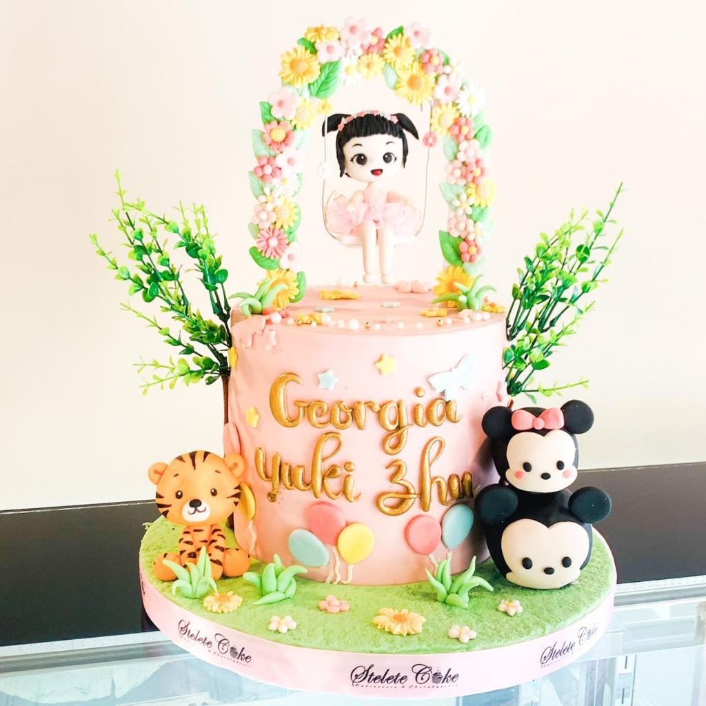 

Kue Ulang Tahun/Birthday Cake/Kue Ultah tema Anak Perempuan/Kue Ultah Tsum-sum/Kue Birthday Jakarta