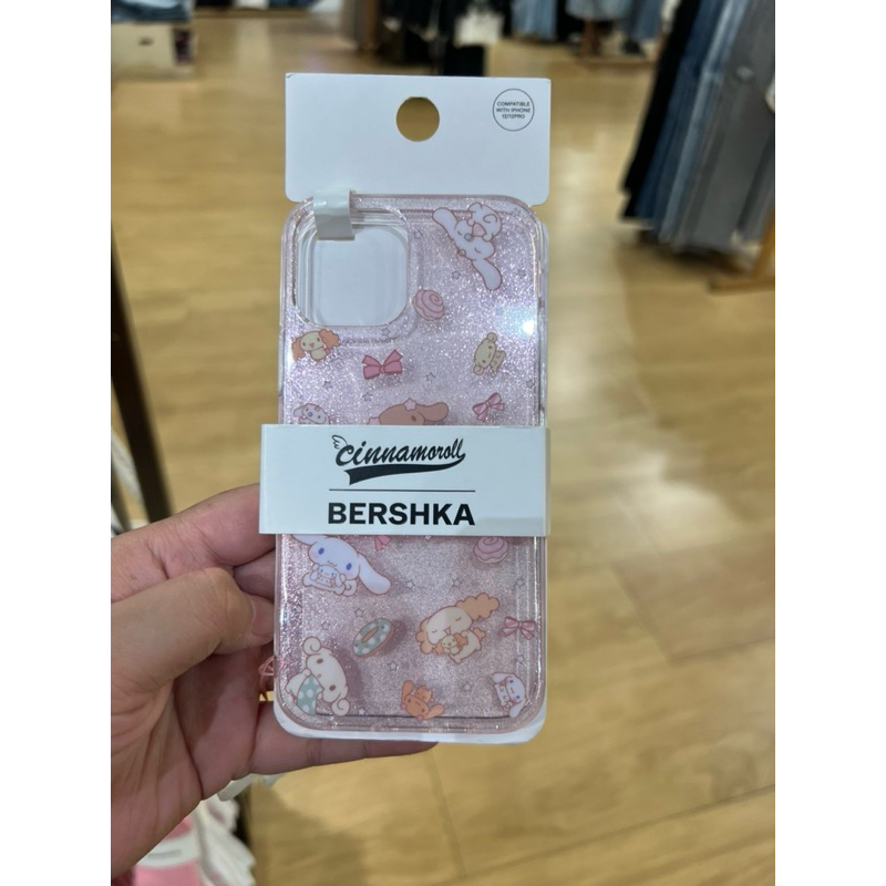SALE‼️ BERSHKA CASE IPHONE BERGAMBAR