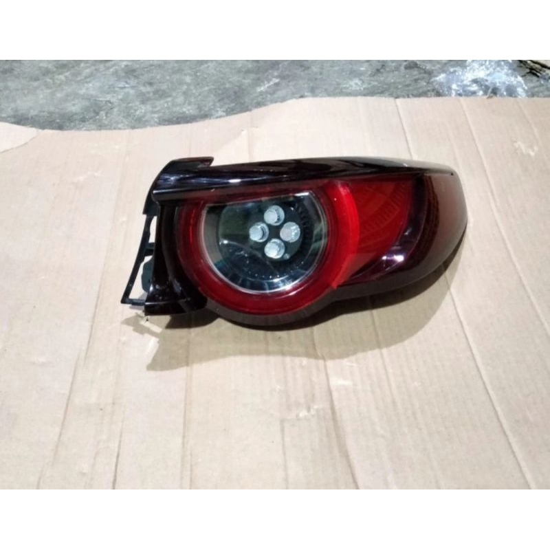 stoplamp lampu belakang mazda 3 hatchback