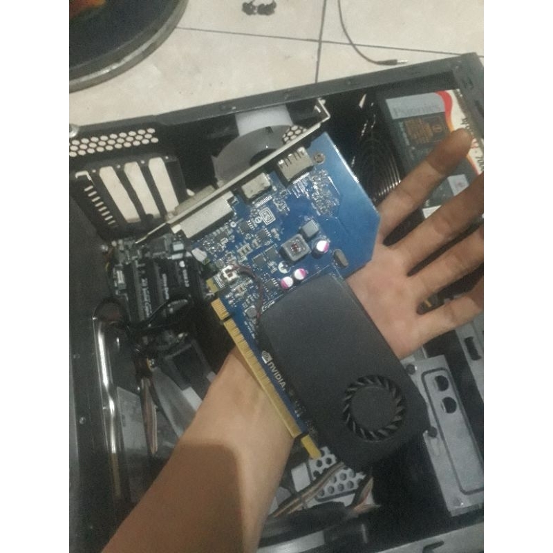 vga card gtx 745