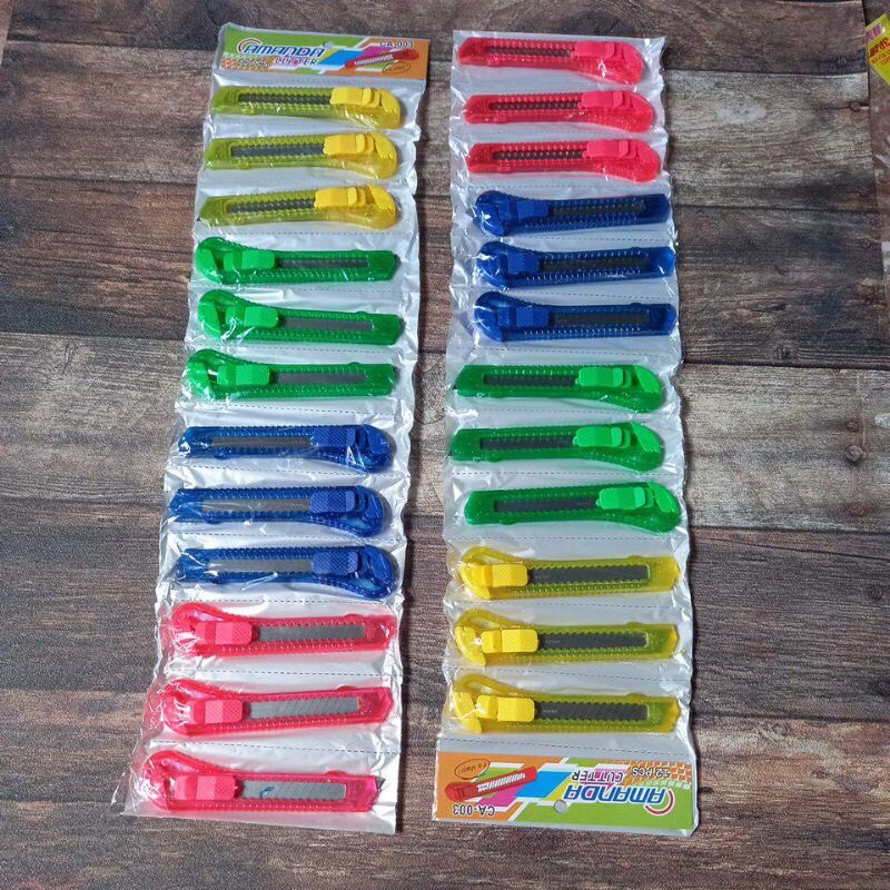 

PISAU CUTTER RENTENG BESAR PER LUSIN (ISI 12 Pcs)