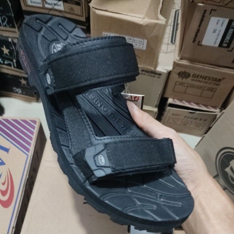 Sandal Weidenmann MONTANA 02 (HITAM)