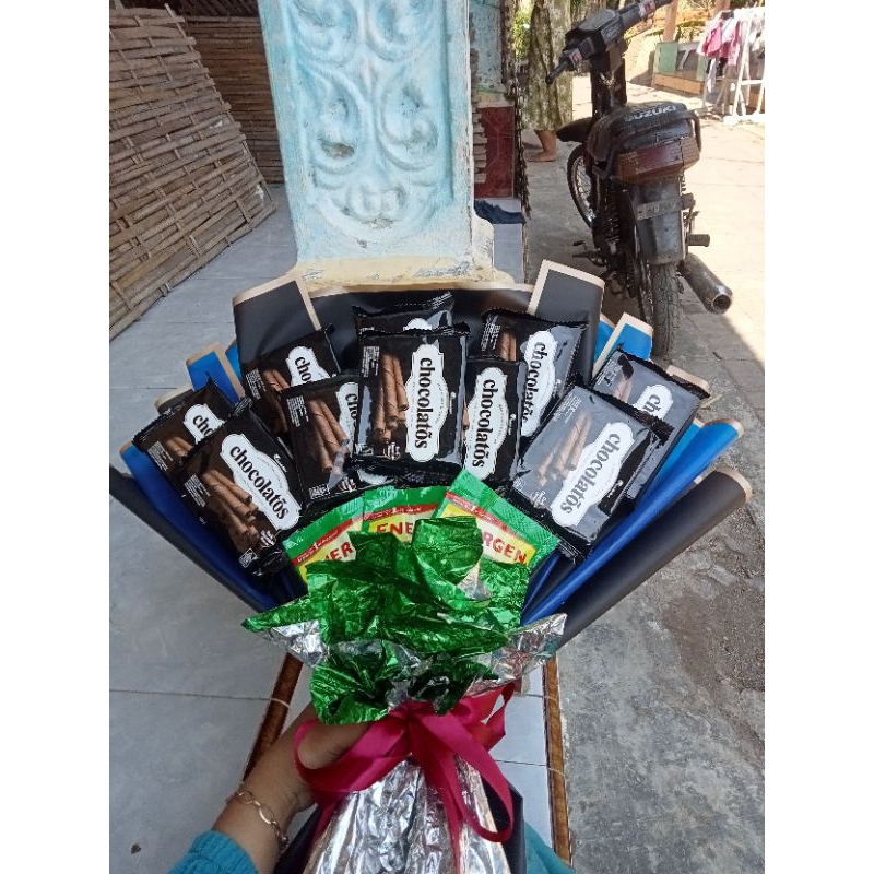 

bucket cemilan Chocolatos murah, bisa request sesuai kemauan ☺️