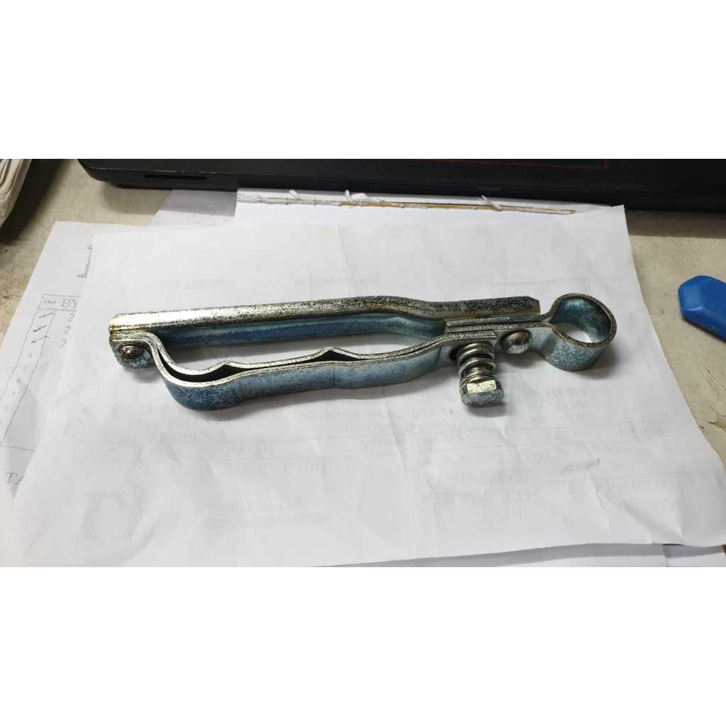 OEM check door tahanan pintu belakang bagasi taft / feroza / rocky diesel