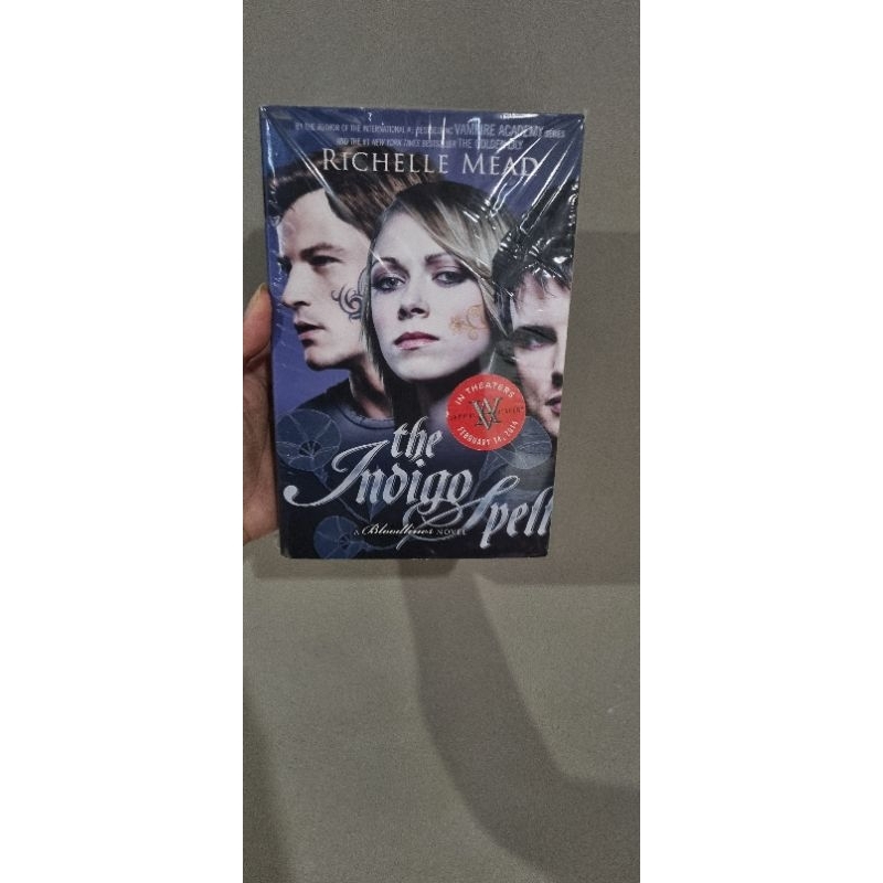 Novel import The Indigo Spell by Richelle Mead The vampire academy