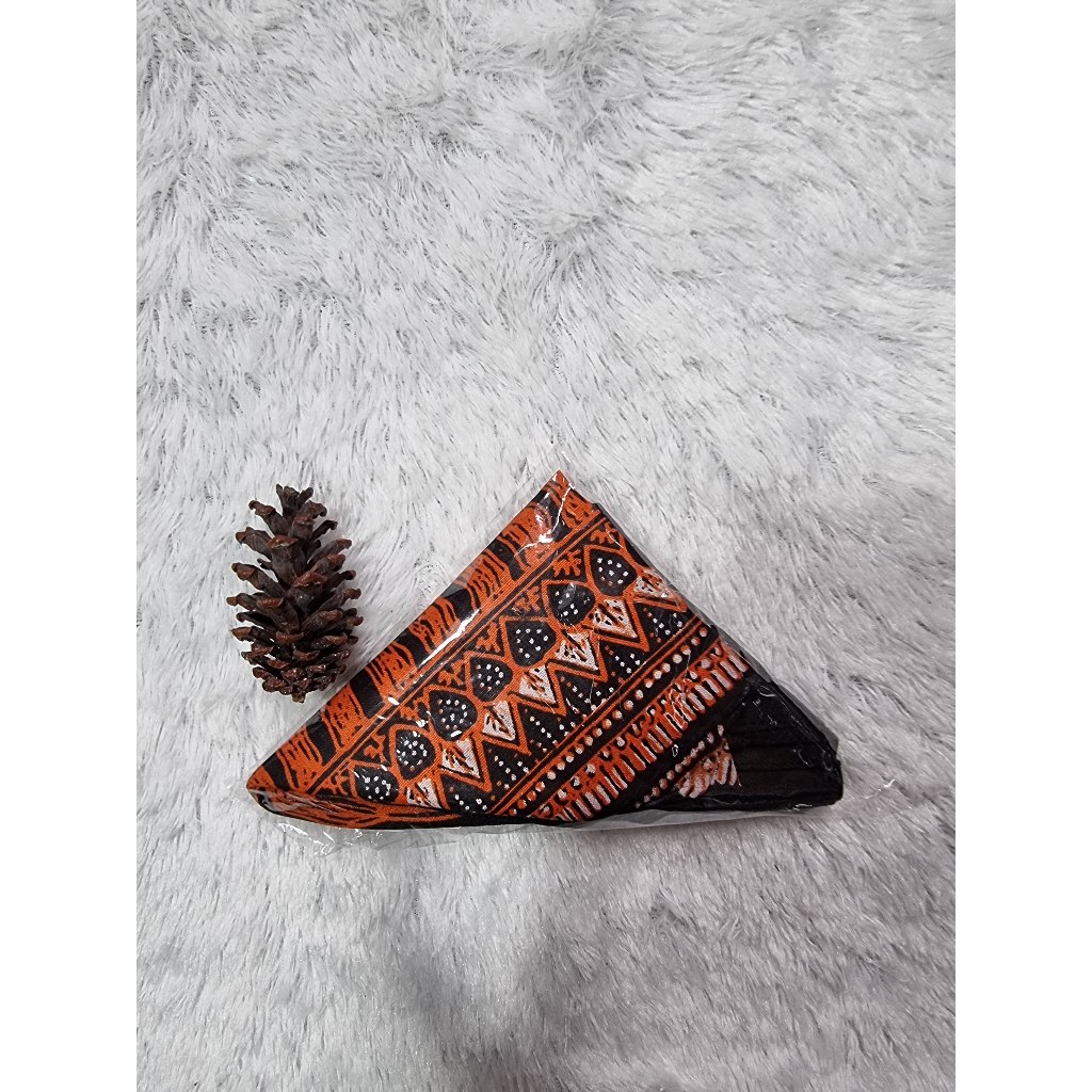 Udeng Solo Segitiga Motif / Udeng Kain Batik Slayer Udeng Ikat Kepala Jaranan