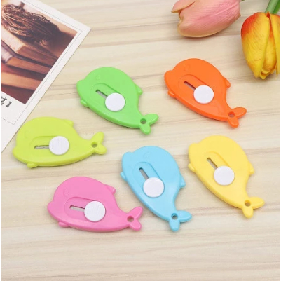 

Cutter Mini Dolphin Pisau Kecil lumba lumba Portable