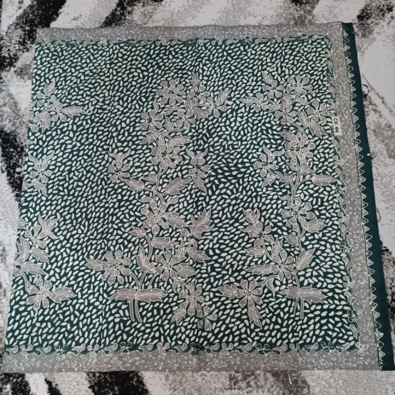 Kain batik tulis lasem krecak watu pecah gray emerald