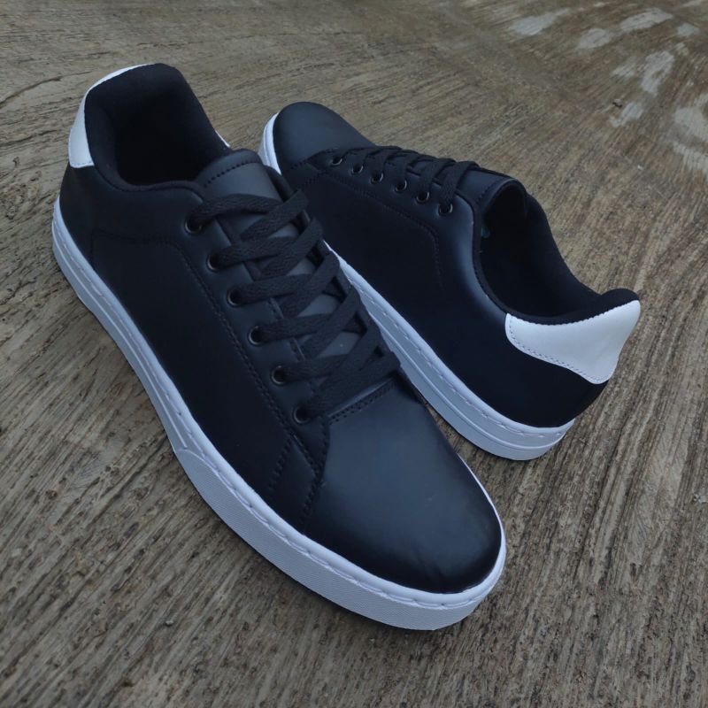 SEPATU SEKOLAH PRIA UKURAN JUMBO BIG SIZE 45 46 47 HITAM SOL PUTIH BONUS KAOS KAKI