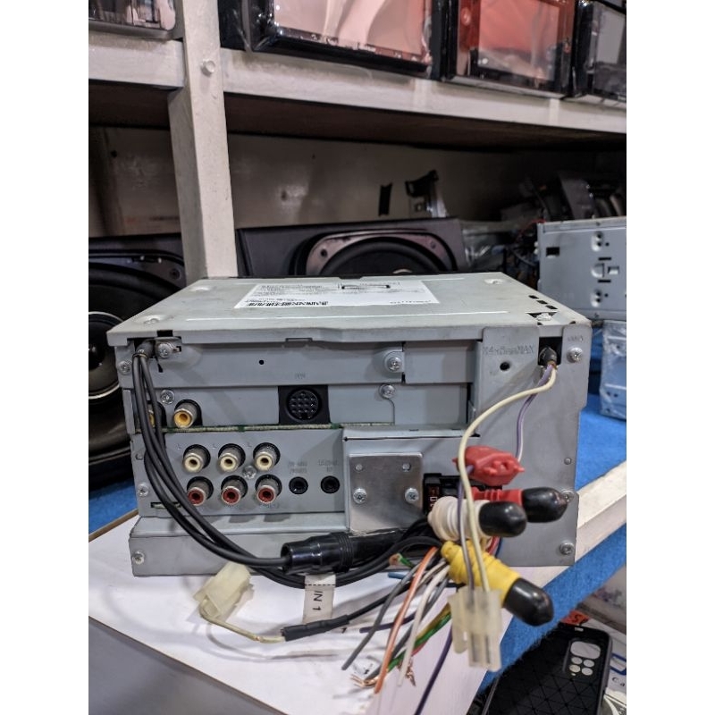 head unit double din merk Kenwood seri 3035