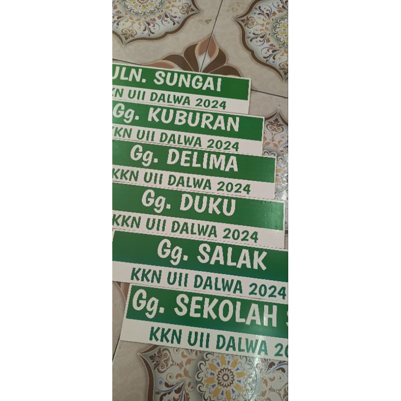 

Nama nama Gang,| Custom Bahan dari akrilik