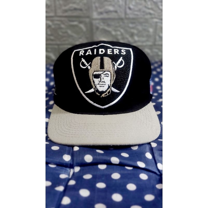 topi raiders Big Logo