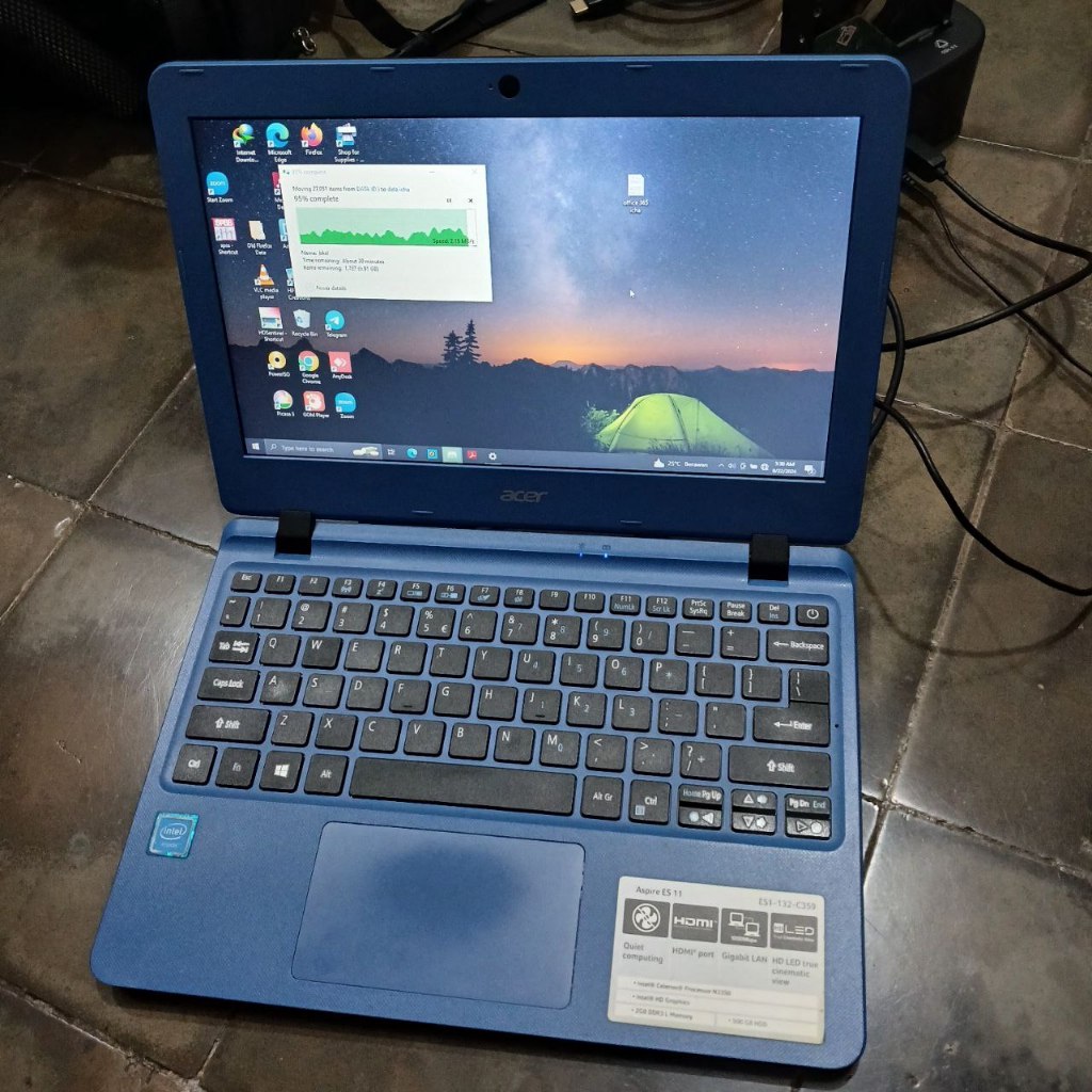 Laptop Acer Aspire ES1-132-C3S9 Notebook - Biru