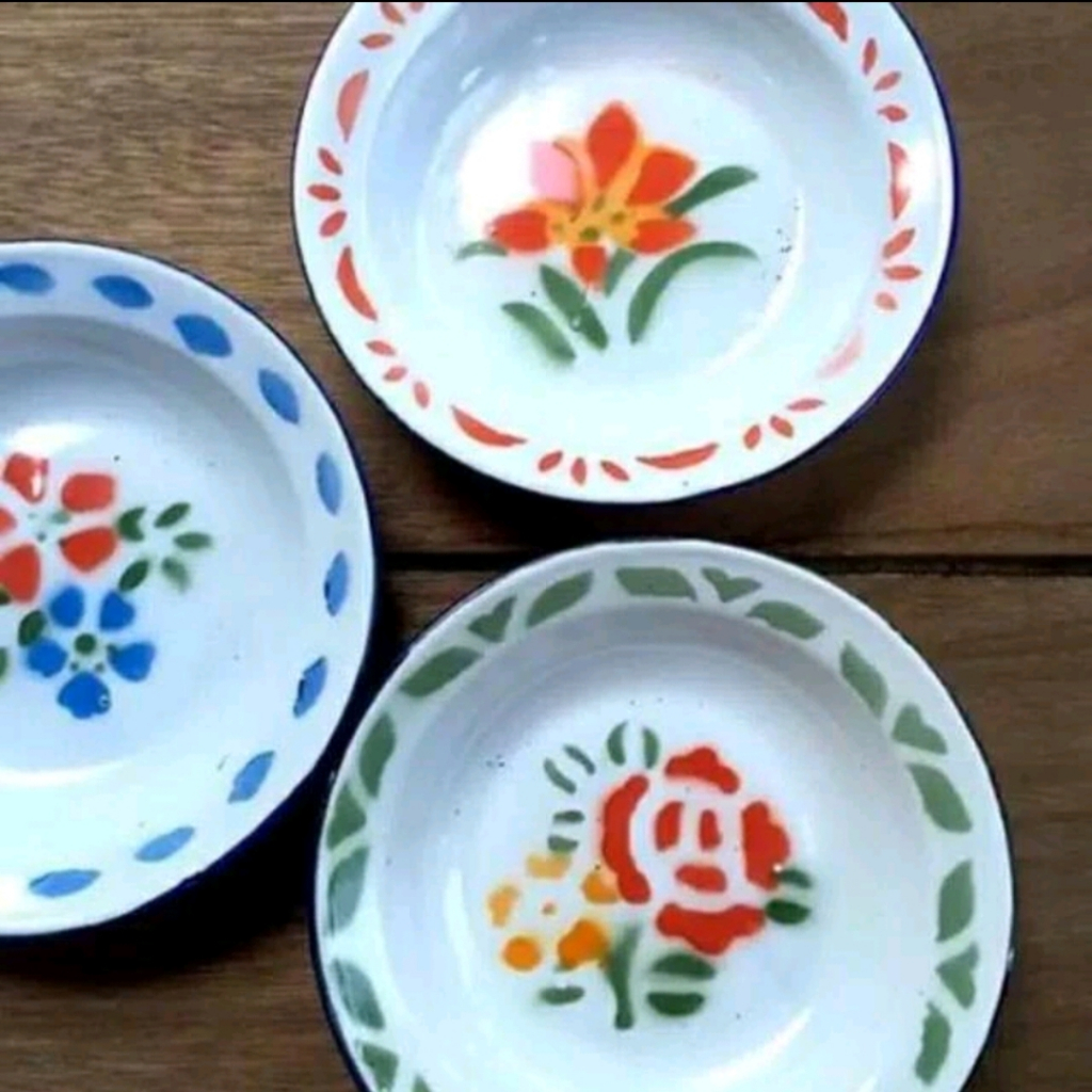 PIRING MAKAN ENAMEL / PIRING MAKAN SENG / PIRING MAKAN JADUL /PIRING MAKAN KALENG