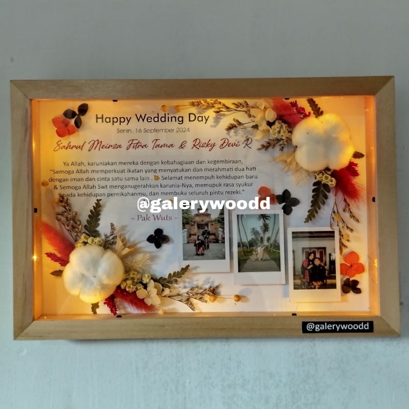 Kado Wisuda Kado Wedding Gift Box Frame 3D bestseller 