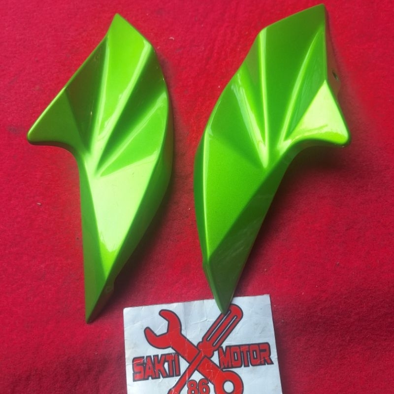Cover Kupingan Lampu Depan Kawasaki Ninja Z250 SL Original