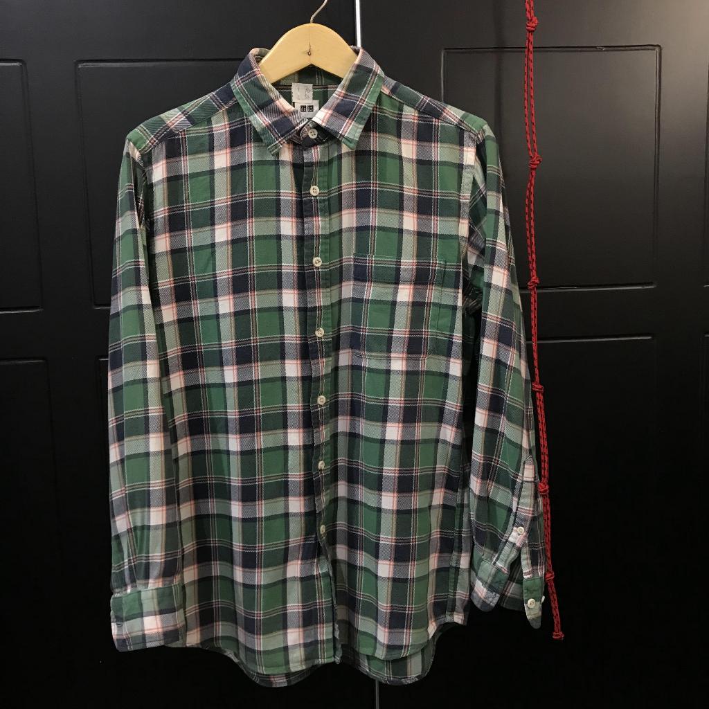 kemeja flanel uniqlo M hijau