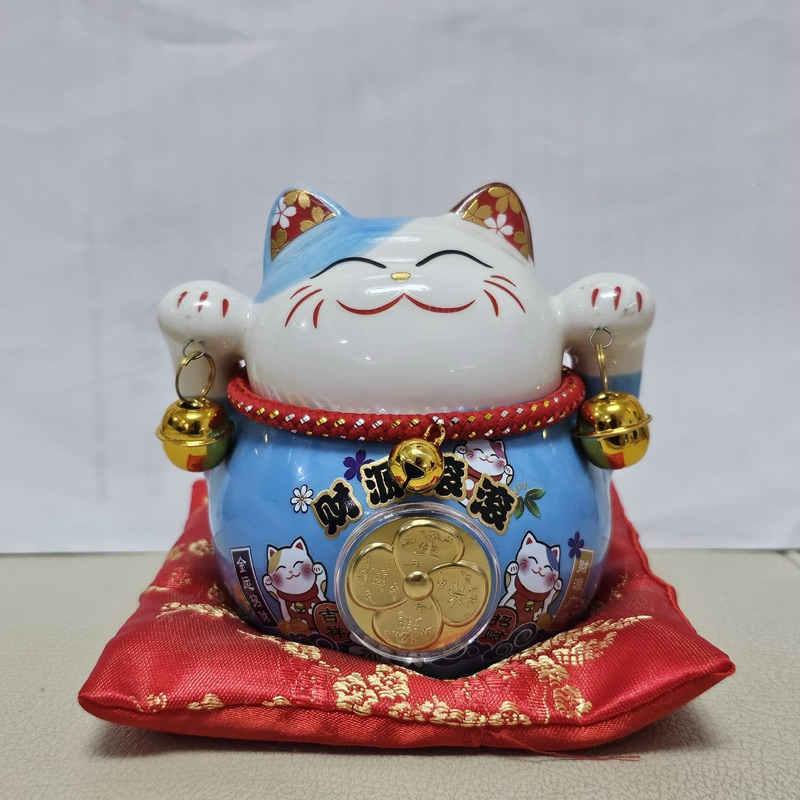 celengan kucing lucu