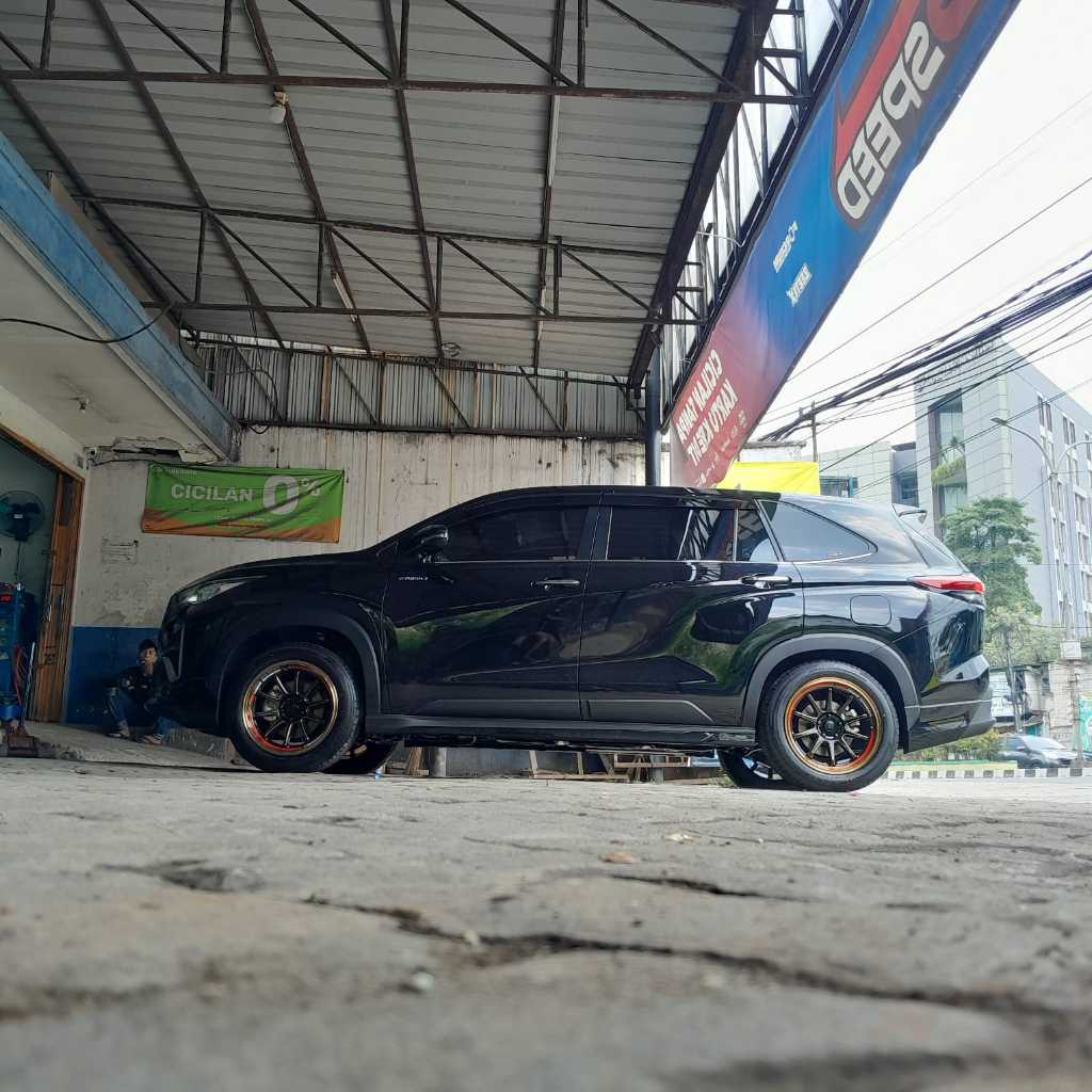 Velg Mobil Toyota Innova Zenix Ring 18 Paket Kumplit Velg Dan Ban HSR Toboali Ban 235 50 Accelera-Fr