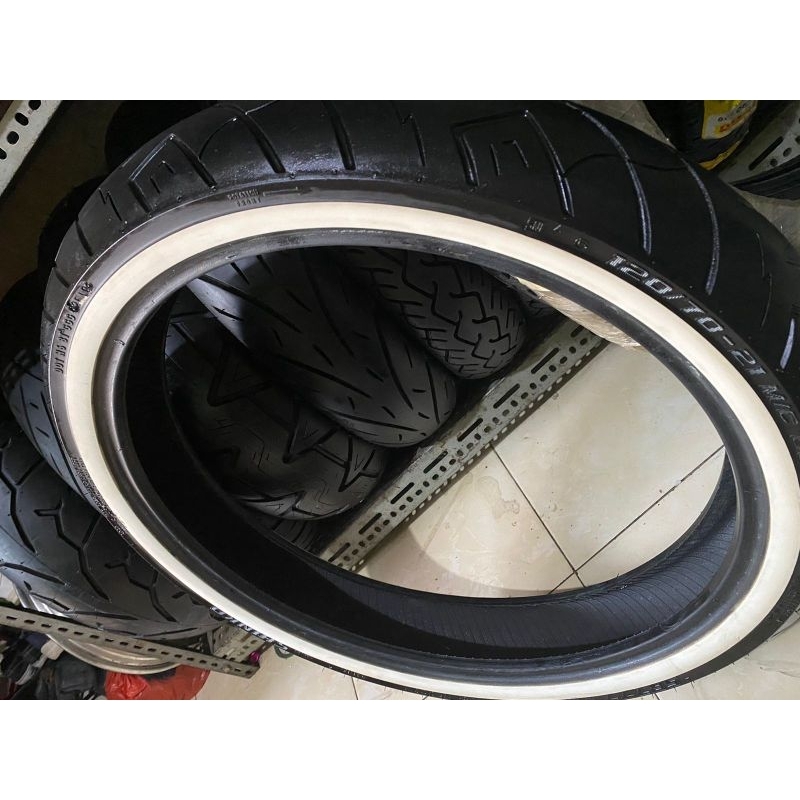 Ban shink0 sr777 120-70/21 whitewall Harley Davidso