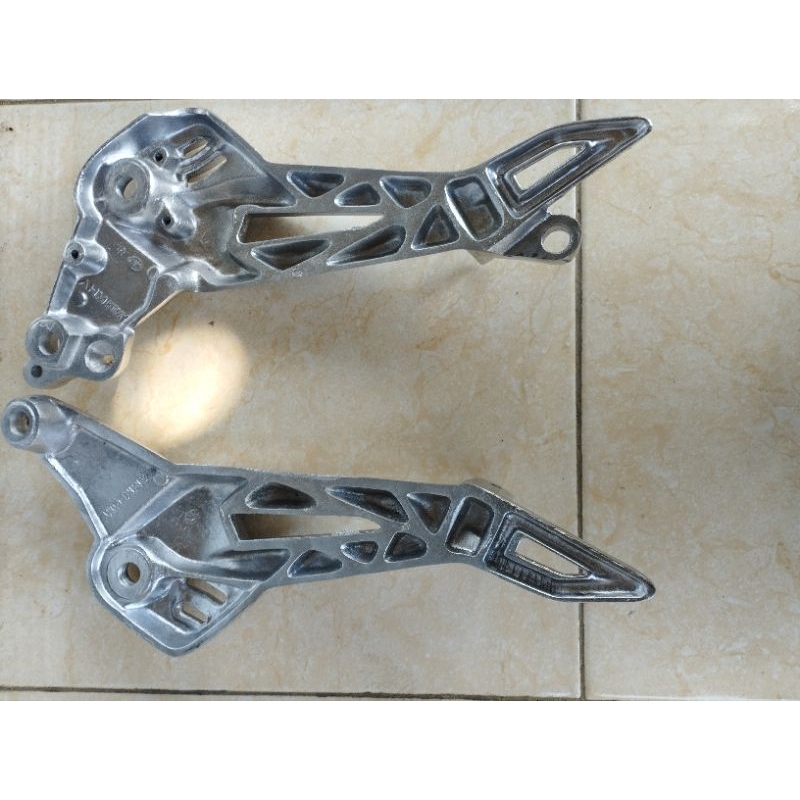 POSTEP BOSTEP SUPRA X125DD STANDART SILVER TEBAL SEPERTI  ORINYA