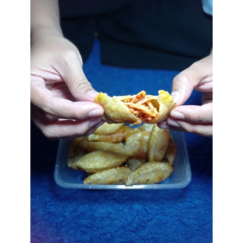 

Cireng Isi Ayam Suwir