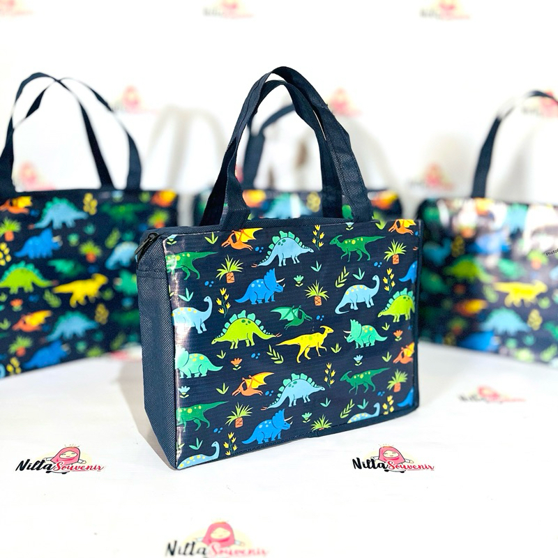 

TAS SOUVENIR ULANG TAHUN TAS SNACK ULTAH ANAK RESLETING DINOSAURUS READYSTOCK SIAP KIRIM