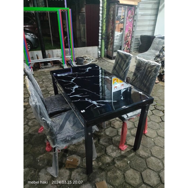 meja makan kaca motip marmer,super mewah