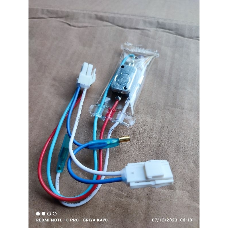 Defrost + fuse kulkas polytron 3kabel/sensor defrost fuse kulkas polytron 2pintu
