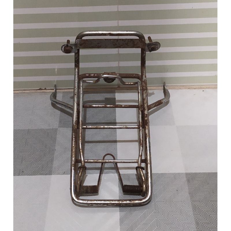 Rak jepit depan Suzuki Rc bravo Rc 100