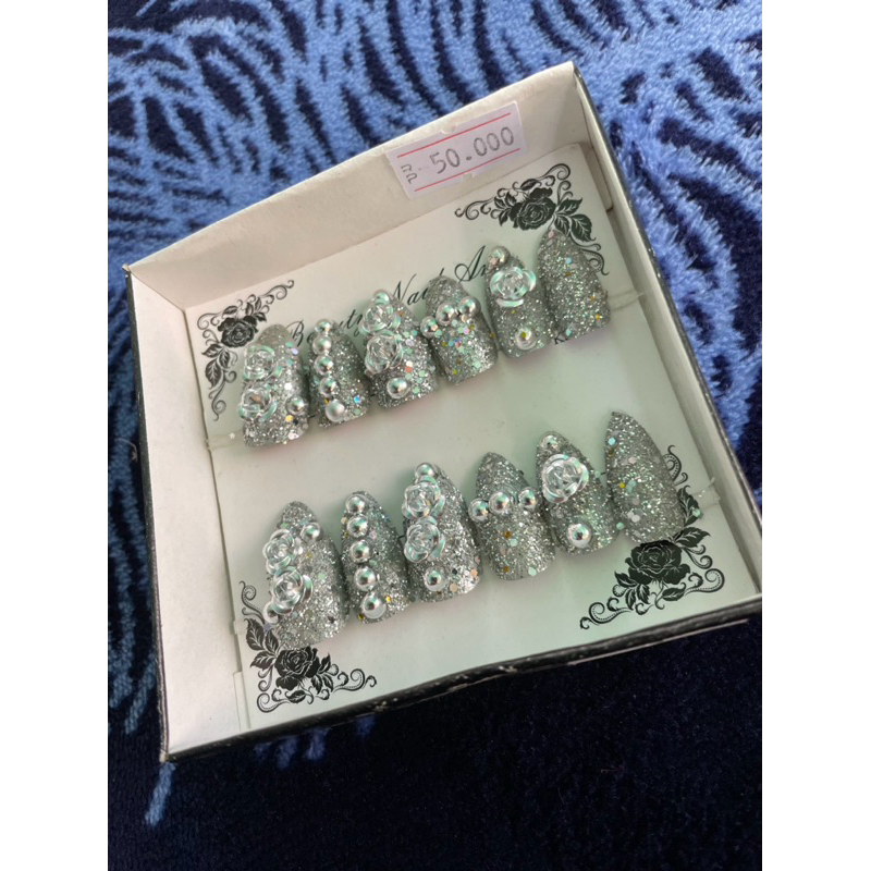 Kuku Palsu Silver Mewah Full Glitter