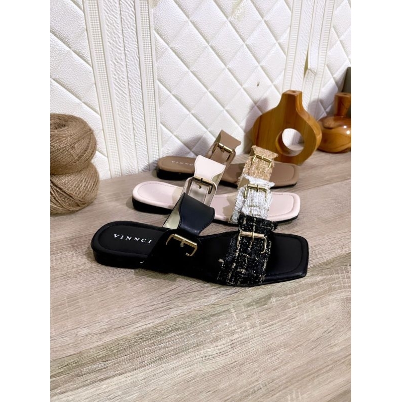 SANDAL FLAT WANITA TEPLEK SIZE 37-40 ANTI SLIP KULIT SINTETIS STRAP KAIN VINNCI ND-013