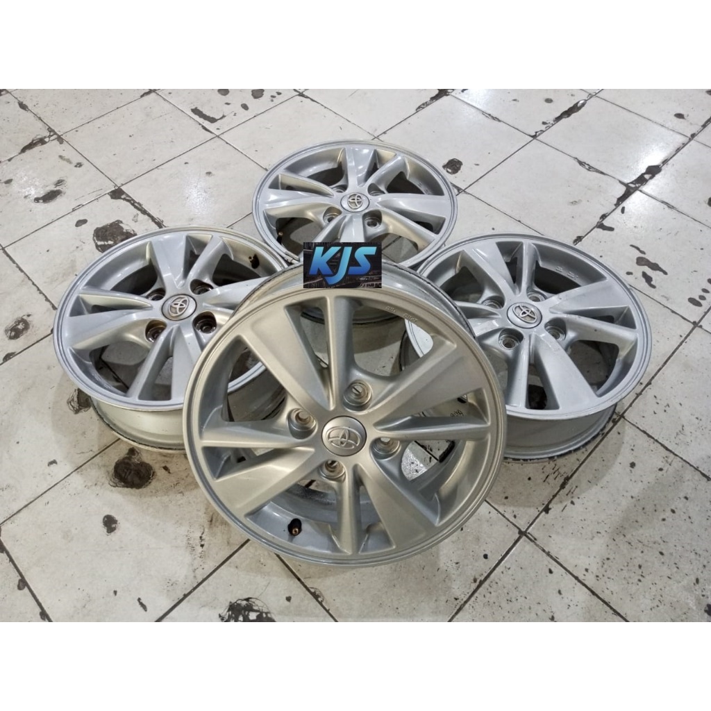 Velg Mobil Copotan Bekas R15 Ori Avanza Veloz Pcd 4x114 Ring 15 Bisa Buat Xenia Carry Pelek Racing S