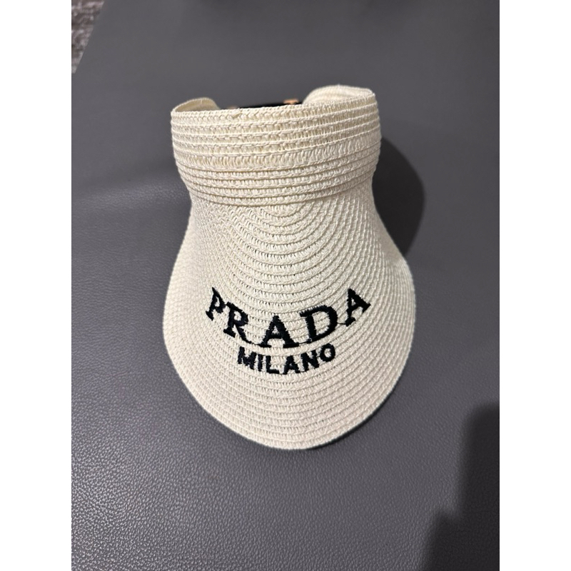 Topi Pantai PRADA